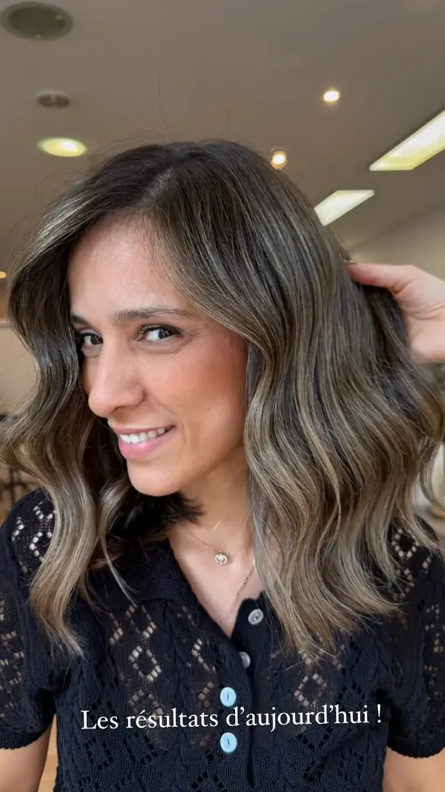 Balayage SunKissed AirTouch réalisé sur modèle pendant un atelier pratique à Lyon